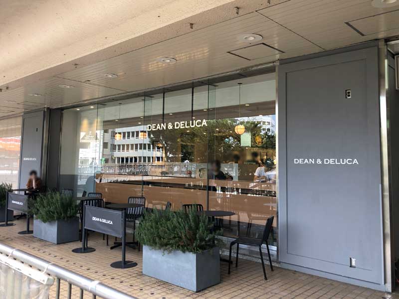 飲食店　DEAN & DELUCA カフェ ODAKYU 湘南 GA（飲食店）まで454m