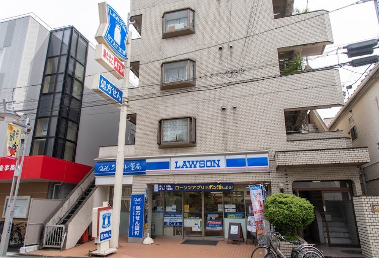 コンビニ　ローソン世田谷一丁目店（コンビニ）まで222m