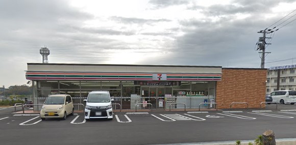 コンビニ　セブンイレブン 和泉あゆみ野1丁目店（コンビニ）まで884m