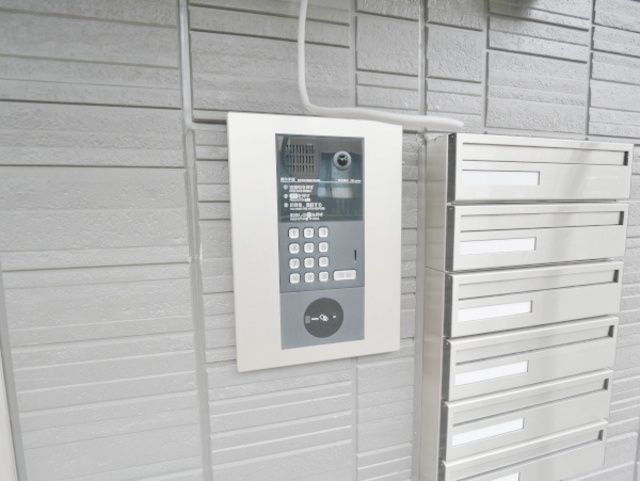 ロビー　★オートロックの操作盤です★