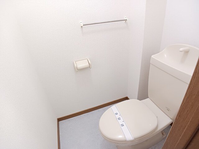トイレ　コンパクトで使いやすいトイレです