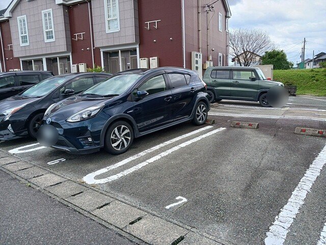 駐車場　駐車場完備です