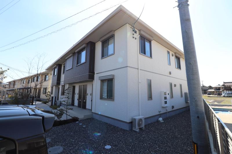 建物外観　セレナガーデン　建物外観