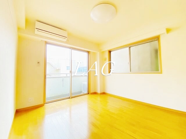 居室・リビング　洋室のお部屋です。