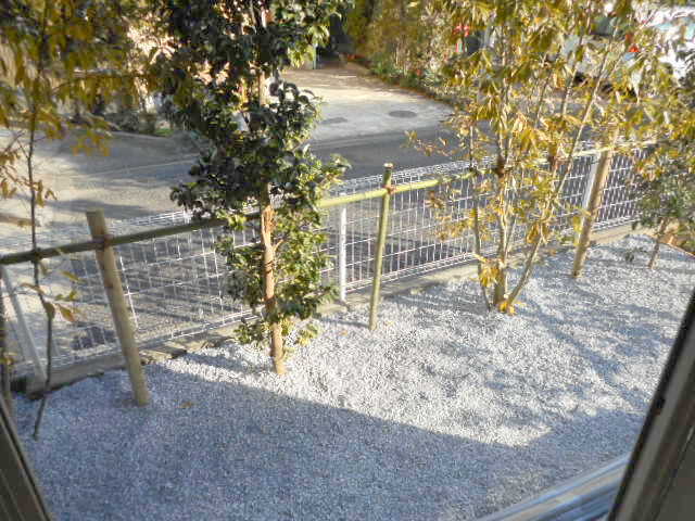 バルコニー　テラス