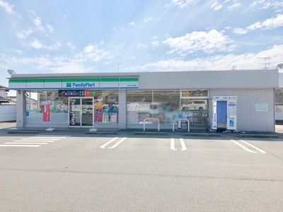 コンビニ　ファミリーマート 富士宮大岩店（コンビニ）まで408m