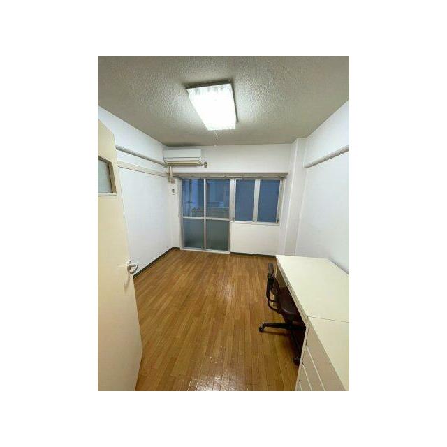 その他部屋・スペース　南向きの居室　※家具は残置物です