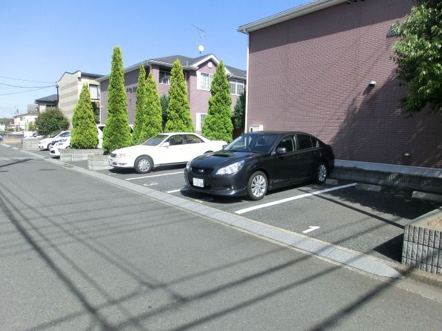 駐車場　敷地内駐車場