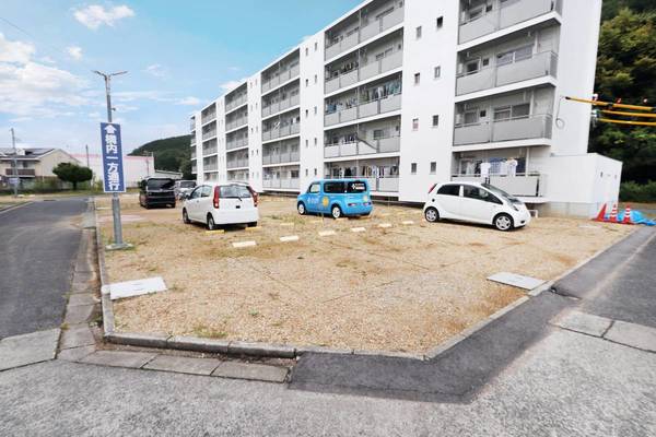 駐車場　駐車場です