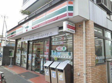 コンビニ　セブンイレブン葛飾堀切7丁目店（コンビニ）まで384m