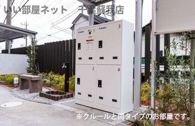 エントランス　落ち着いたエントランスです