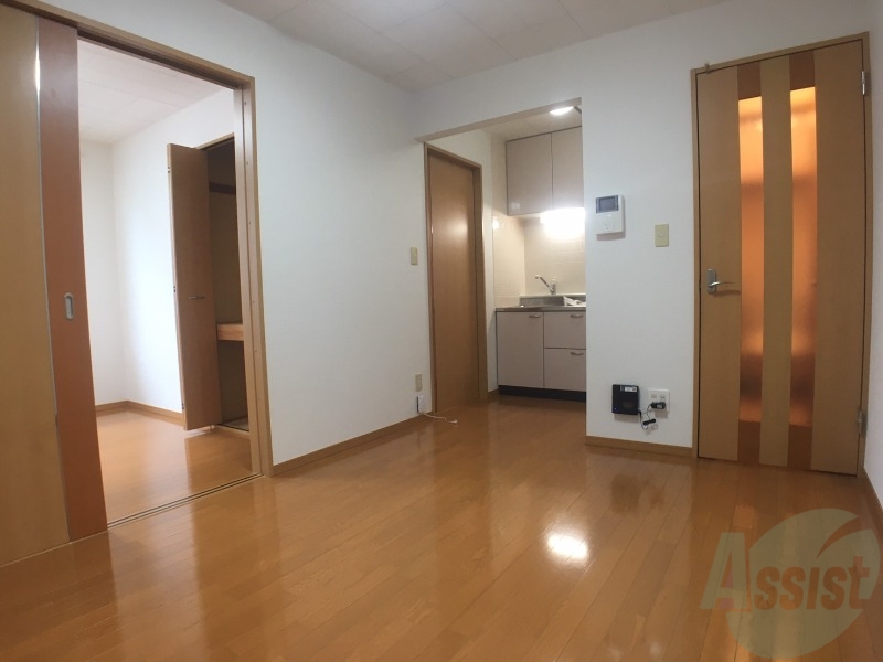 居室・リビング　広くてキレイなお部屋が広がっていて、充実した生活が送れそう。