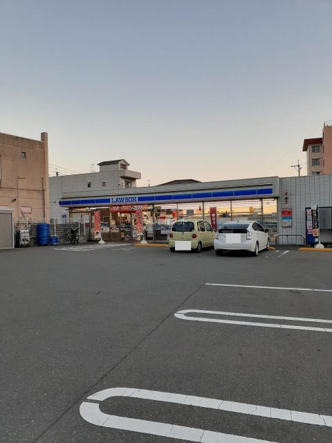 コンビニ　ローソン 福岡長尾五丁目店（コンビニ）まで150m