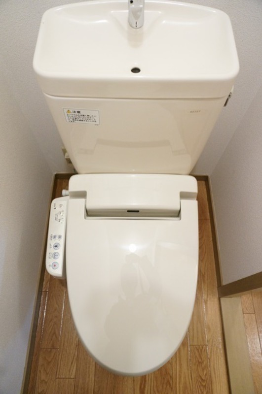 トイレ　図面と現状に相違がある場合には現状を優先