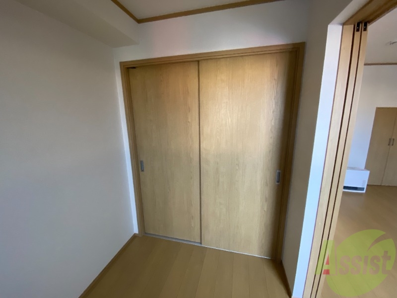 収納　洋室のクローゼット。広さは十分そうです。