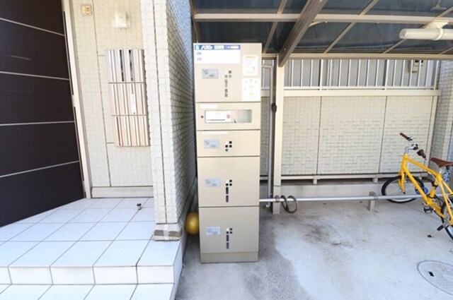 ロビー　宅配ボックス