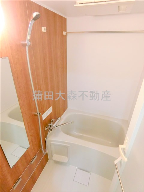 バス・シャワールーム　浴室乾燥機付きバスルーム　お風呂