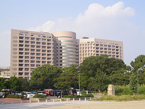 病院　名古屋大学医学部附属病院（病院）まで579m