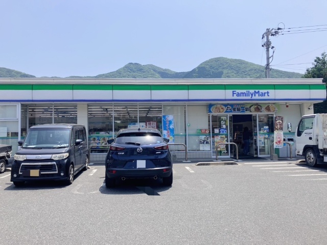コンビニ　ファミリーマート小倉黒住店（コンビニ）まで440m