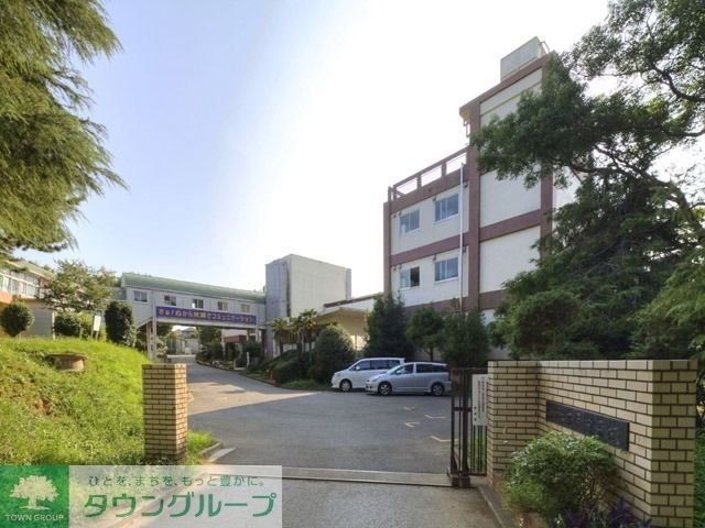 中学校　前原中学校（中学校）まで650m