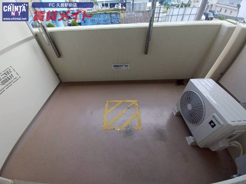 バルコニー　同物件別部屋写真