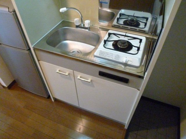 キッチン　１口ガスコンロ付きのキッチンです。