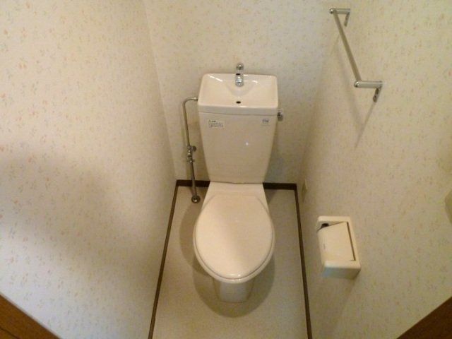 トイレ　清潔なトイレです。