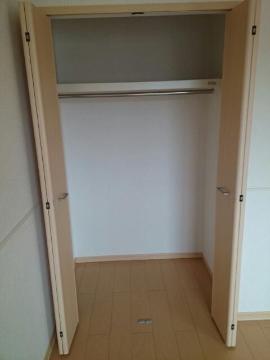収納　クローゼット