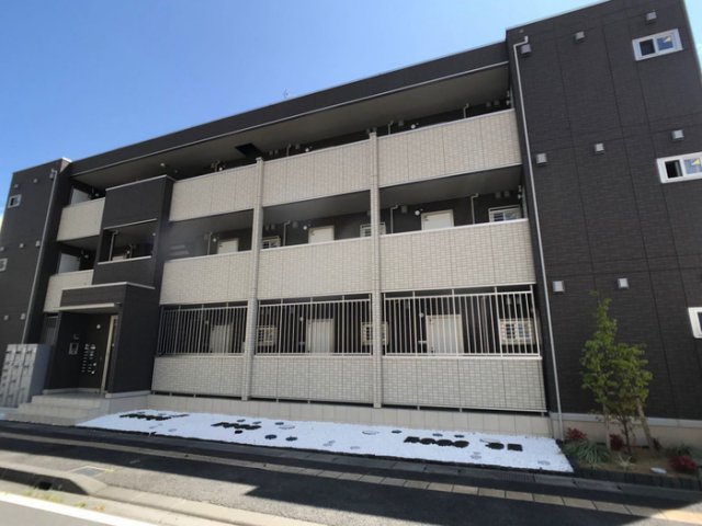 建物外観　玄関
