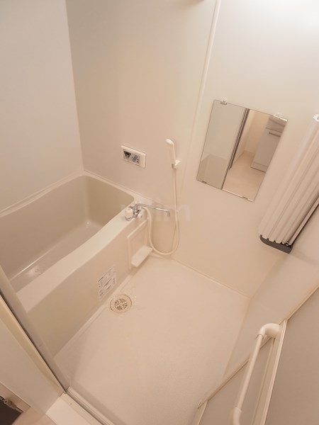 バス・シャワールーム　※別のお部屋のお写真です。御参考までに。