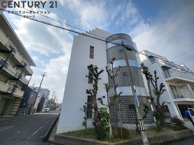 建物外観　落ち着いた外観です♪