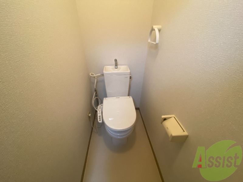 トイレ　各機能付きのトイレですので安心してご利用いただけます