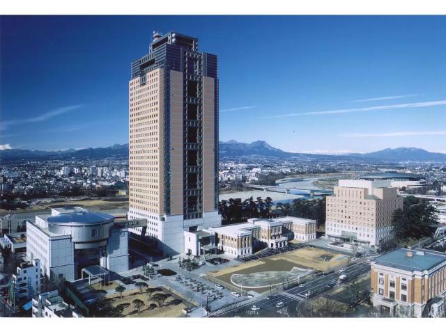 役所　群馬県庁（役所）まで888m