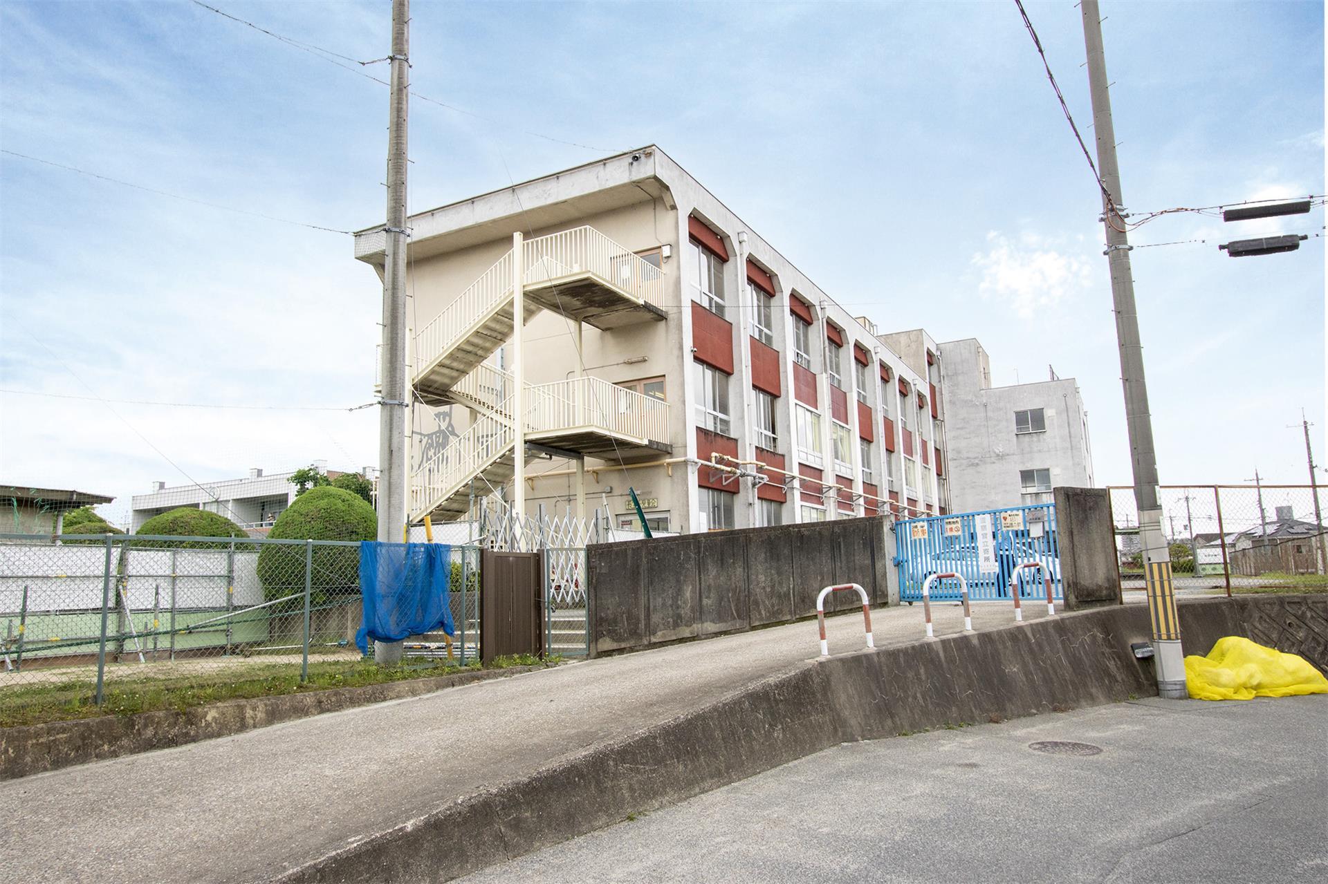 小学校　交野市立交野みらい小学校（小学校）まで793m