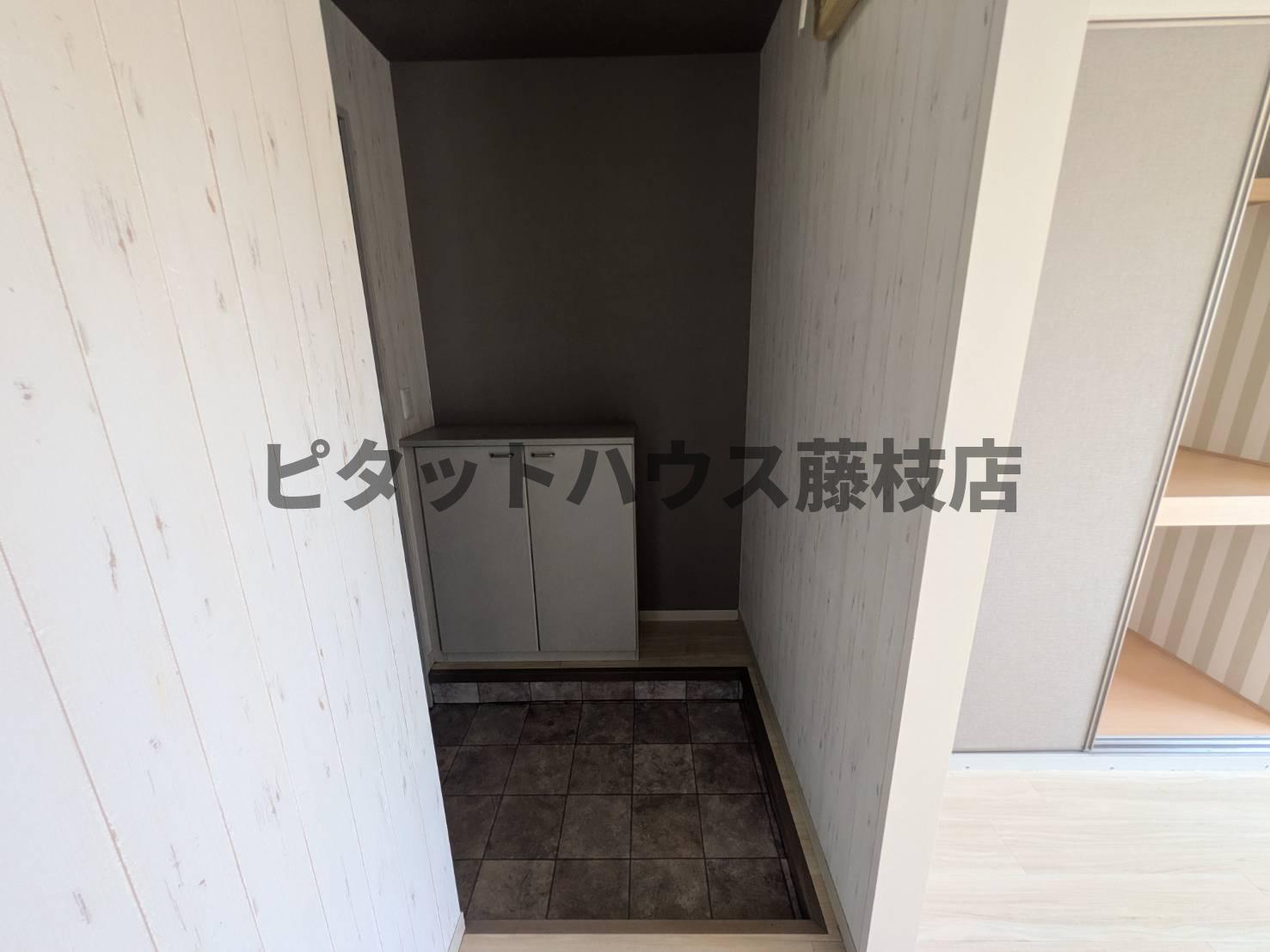ＪＲ東海道本線 焼津駅 バス乗車時間：24分 最寄りバス停で下車 徒歩11分 2階建 築26年の内装写真