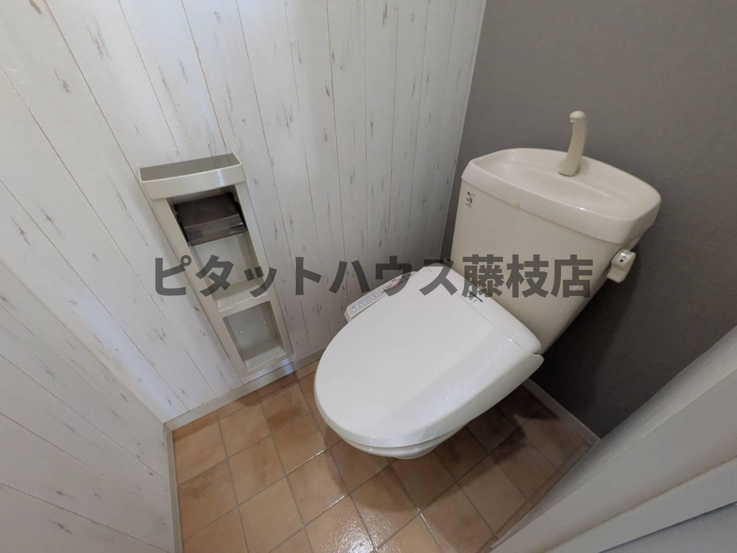ＪＲ東海道本線 焼津駅 バス乗車時間：24分 最寄りバス停で下車 徒歩11分 2階建 築26年のトイレ写真