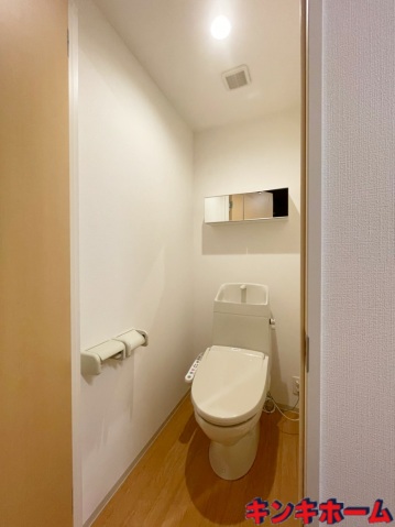 トイレ　写真は別のお部屋のものです。