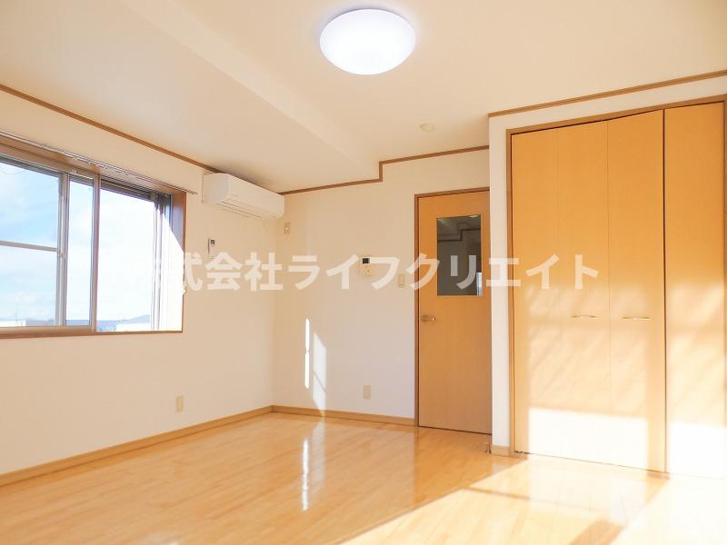 その他部屋・スペース　※腰窓は角部屋のみ