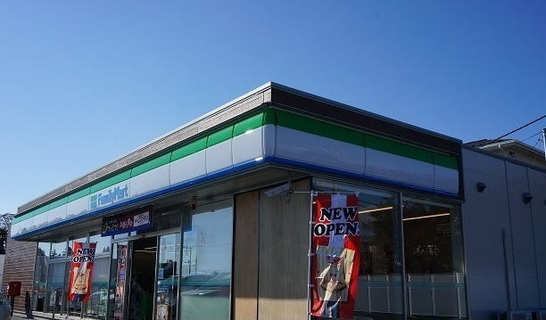 コンビニ　ファミリーマート御殿場北久原店（コンビニ）まで200m