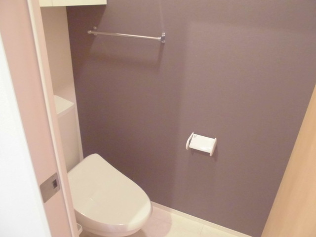 トイレ　トイレは温水洗浄便座付き♪