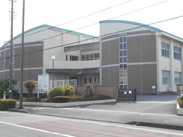 小学校　裾野市立南小学校（小学校）まで1080m