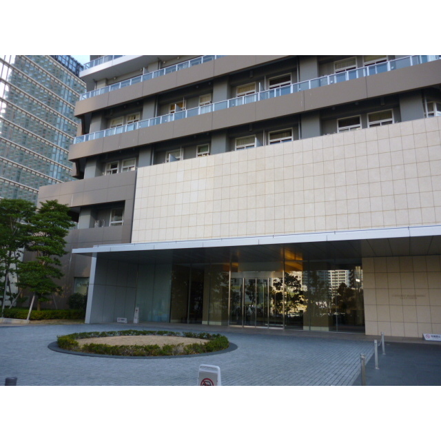 エントランス　入口