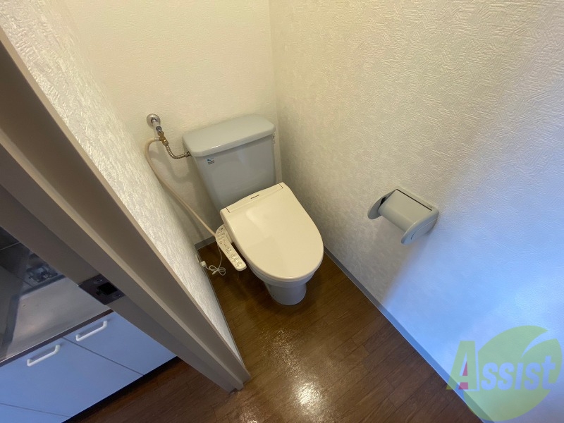 トイレ　ウォシュレット機能がついたトイレ。安心して使用できますね。