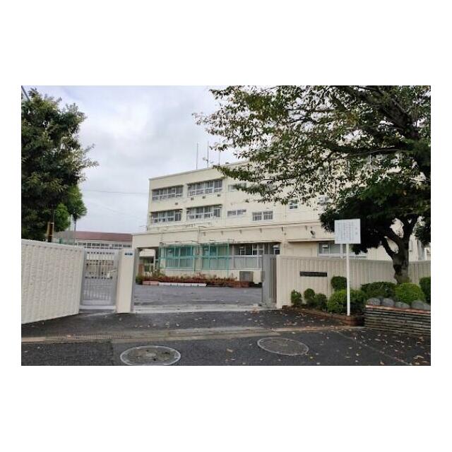 中学校　横浜市立中田中学校（中学校）まで726m