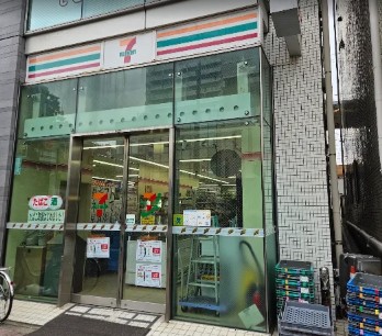 コンビニ　セブンイレブン亀戸駅東口店（コンビニ）まで360m