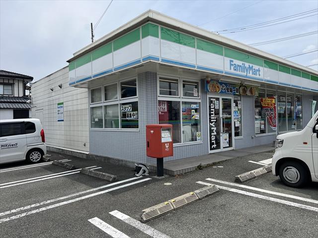 コンビニ　ファミリーマート熊本御領８丁目店（コンビニ）まで2096m