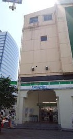 コンビニ　ファミリーマートニューピア竹芝店（コンビニ）まで255m
