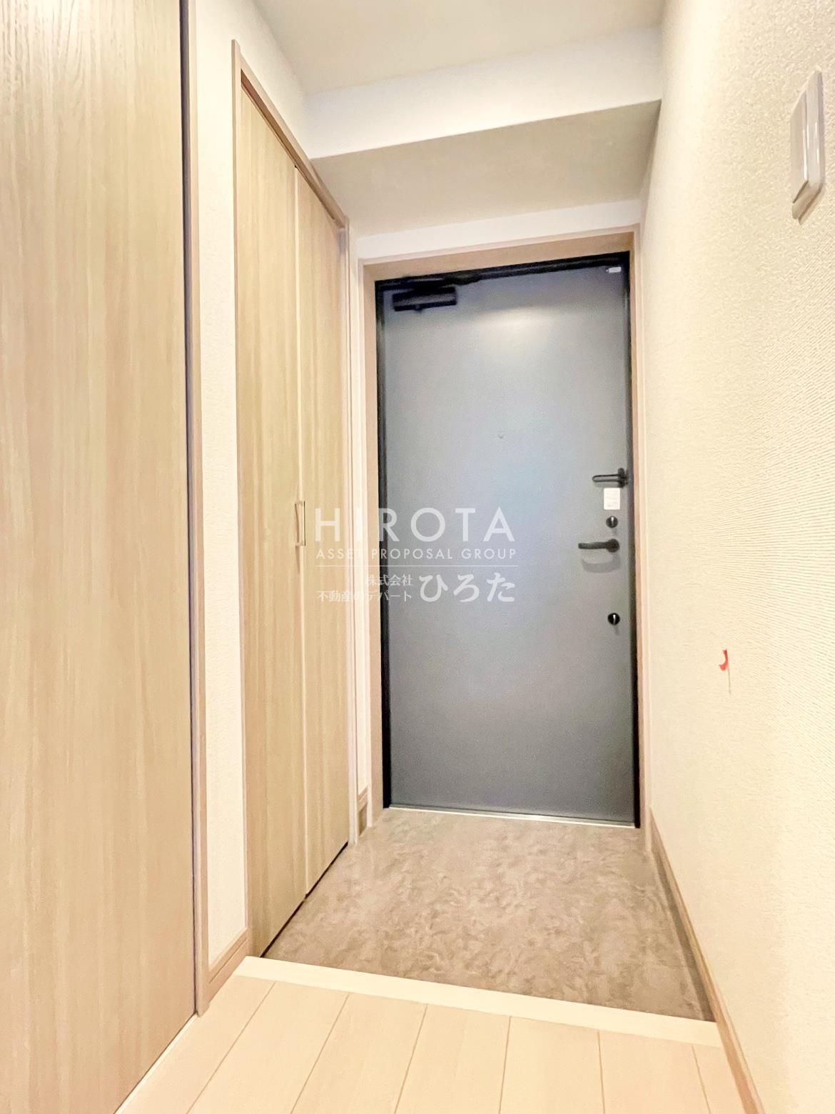 玄関　※同仕様写真になります