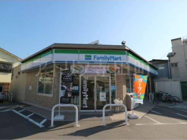 コンビニ　ファミリーマート生野鶴橋一丁目店（コンビニ）まで159m