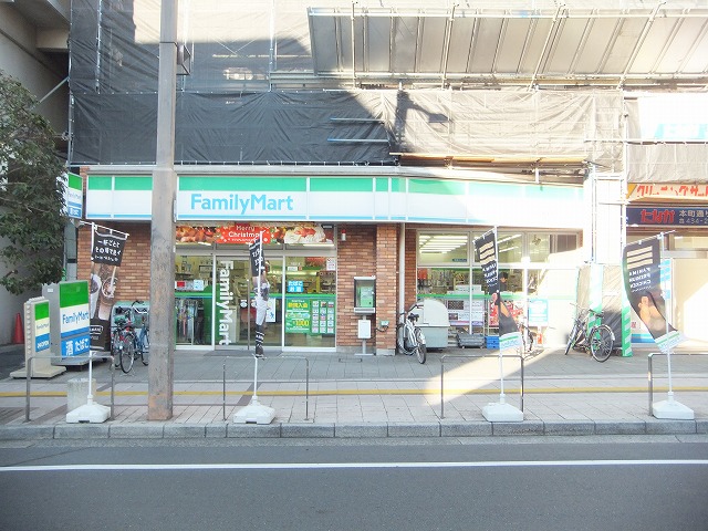 コンビニ　ファミリーマート 船橋本町一丁目店（コンビニ）まで150m